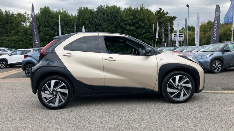 Toyota Aygo X 1.0 VVT-i Edge 5dr Petrol Hatchback